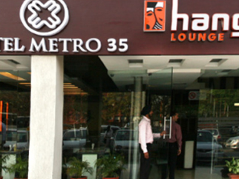 Fabhotel Metro35 Chandigarh Exterior photo